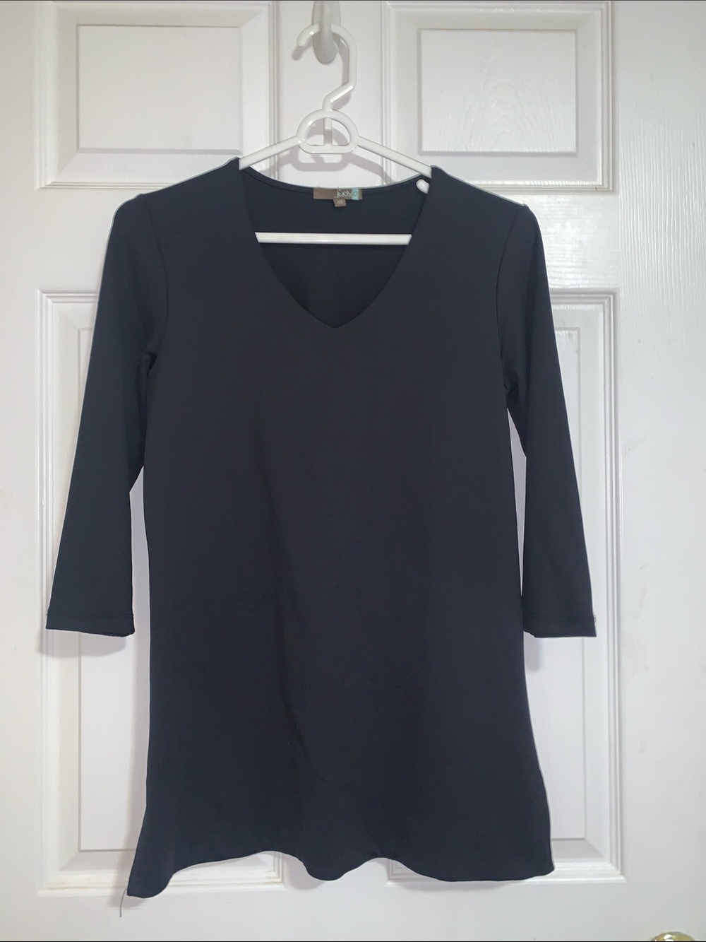 Judy P Women’s V-Neck 3/4 Sleeve Stretch Tunic Top in Black